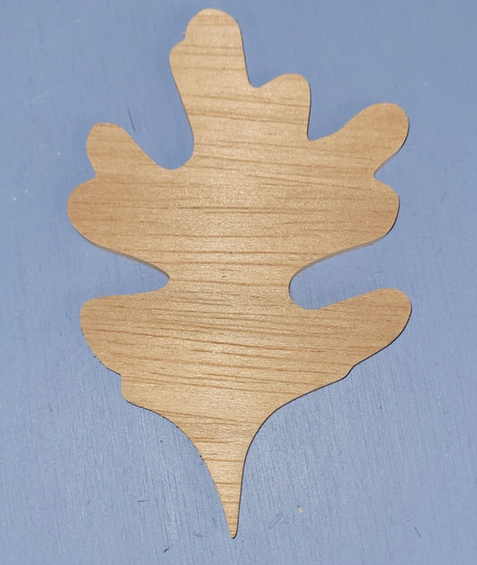 White oak leaf ornament